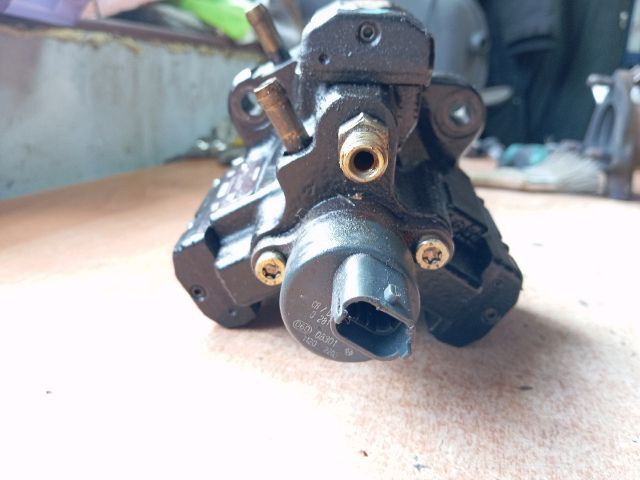 bontott FIAT BRAVO Nagynyomású Szivattyú