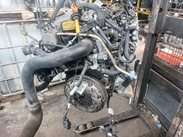 bontott FIAT BRAVO Komplett Motor (Segédberendezésekkel)