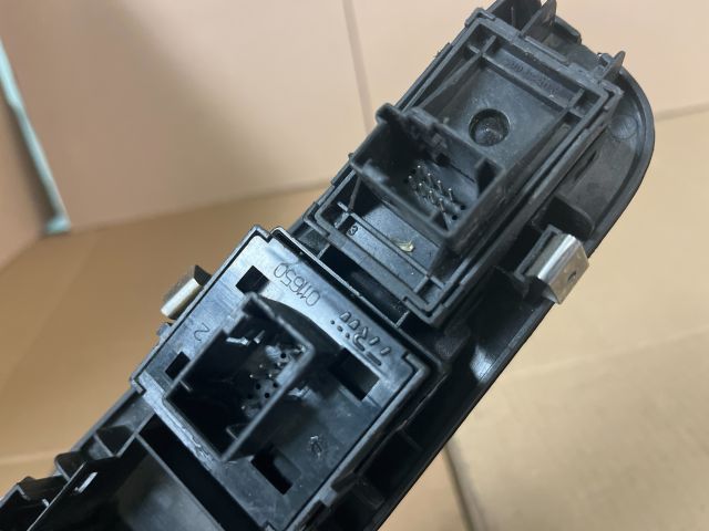 bontott FIAT BRAVO Ablakemelő és Tükör Kapcsoló