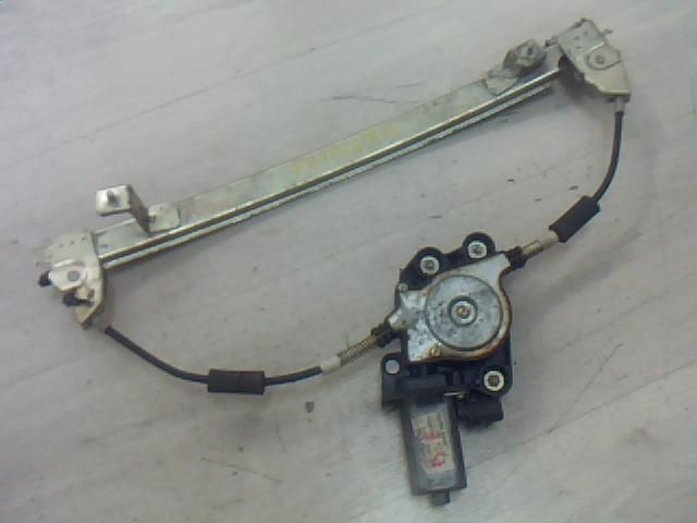 bontott FIAT BRAVO Bal első Ablakemelő Szerkezet (Elektromos)