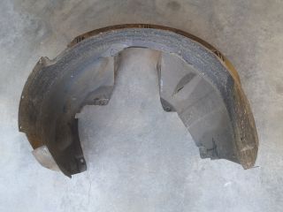 bontott FIAT BRAVO Bal első Dobbetét (Kerékjárati, Műanyag)