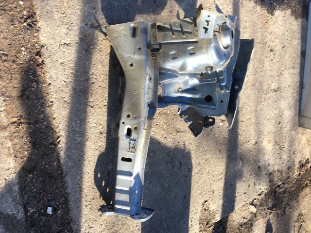 bontott FIAT BRAVO Bal első Negyed Karosszéria Csomag