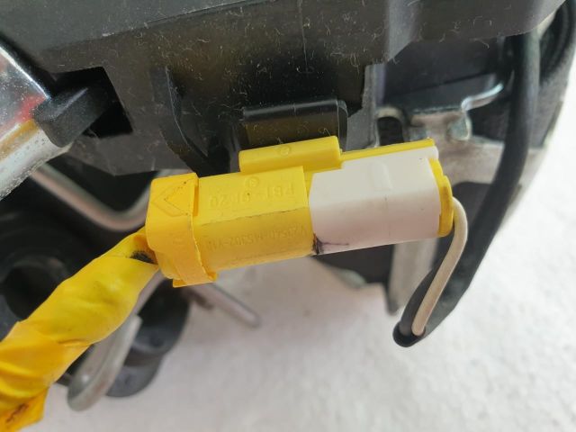 bontott FIAT BRAVO Bal első Övfeszítő