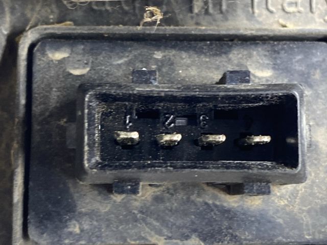 bontott FIAT BRAVO Bal Fényszóró