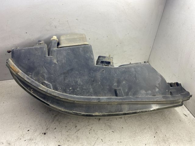 bontott FIAT BRAVO Bal Fényszóró