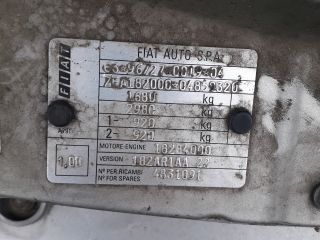 bontott FIAT BRAVO Bal hátsó Dobbetét (Kerékjárati, Műanyag)