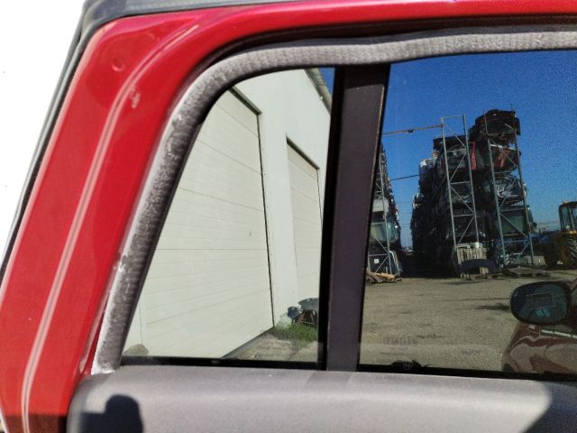 bontott FIAT BRAVO Bal hátsó Fixüveg (Ajtóban)