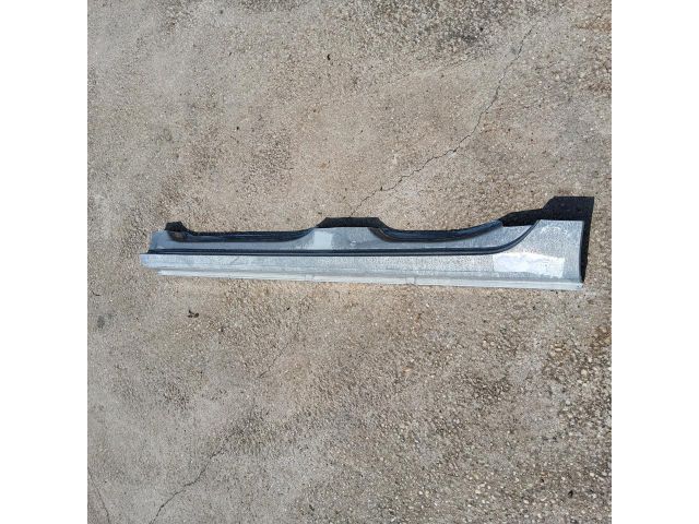 bontott FIAT BRAVO Bal Küszöb