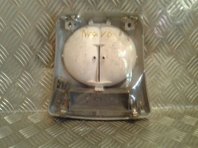 bontott FIAT BRAVO Beltér Világítás Első