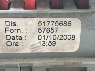 bontott FIAT BRAVO Biztosítéktábla Doboz