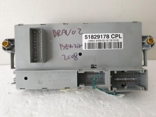 bontott FIAT BRAVO Biztosítéktábla Utastér