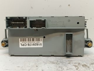 bontott FIAT BRAVO Biztosítéktábla Utastér