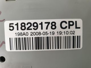 bontott FIAT BRAVO Biztosítéktábla Utastér