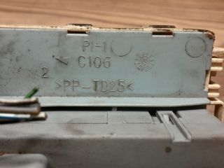 bontott FIAT BRAVO Biztosítéktábla Utastér