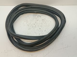 bontott FIAT BRAVO Csomagtérajtó Gumikéder