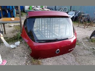 bontott FIAT BRAVO Csomagtérajtó (Részeivel)