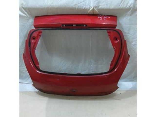 bontott FIAT BRAVO Csomagtérajtó (Üres lemez)