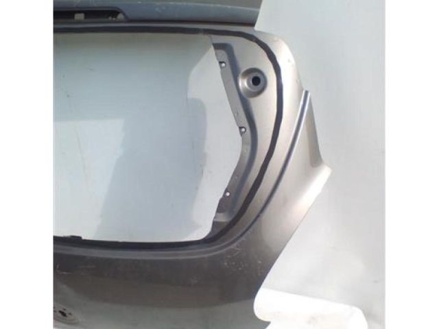 bontott FIAT BRAVO Csomagtérajtó (Üres lemez)