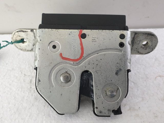 bontott FIAT BRAVO Csomagtérajtó Zárszerkezet