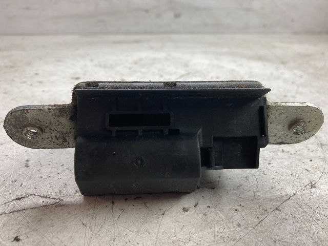 bontott FIAT BRAVO Csomagtérajtó Zárszerkezet