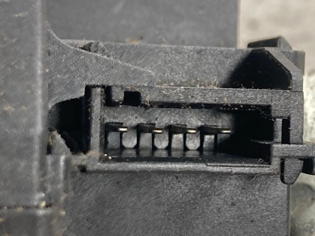 bontott FIAT BRAVO Csomagtérajtó Zárszerkezet