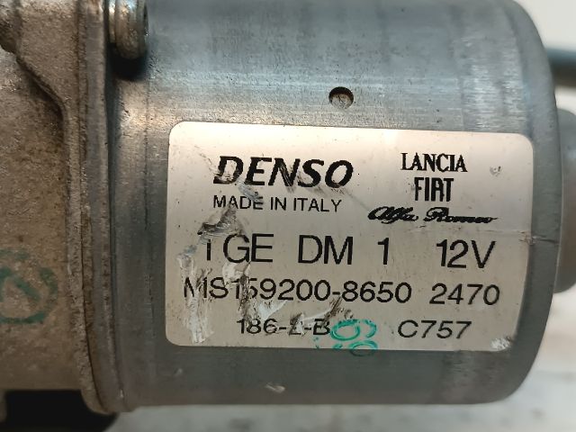 bontott FIAT BRAVO Első Ablaktörlő Szerkezet Motorral