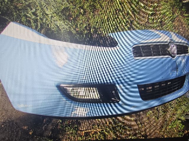 bontott FIAT BRAVO Első Lökhárító (Részeivel)