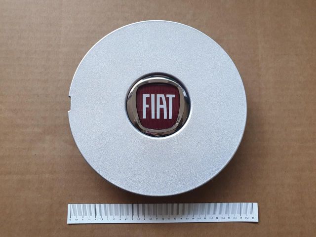 bontott FIAT BRAVO Felniközép (1 db)