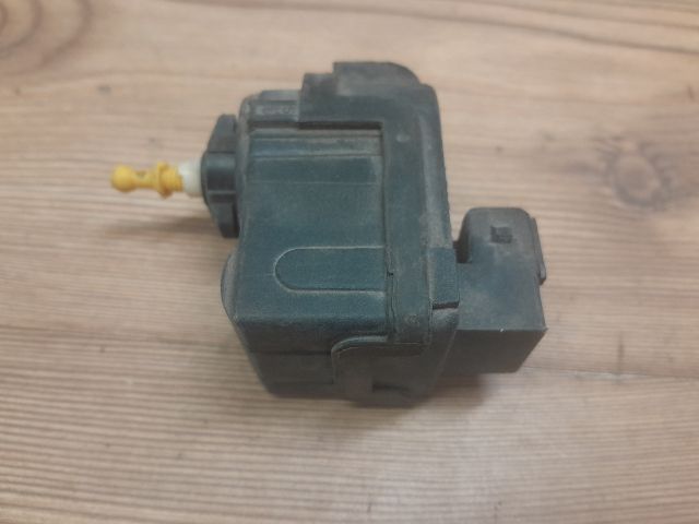 bontott FIAT BRAVO Fényszórómagasság Állító Motor Bal