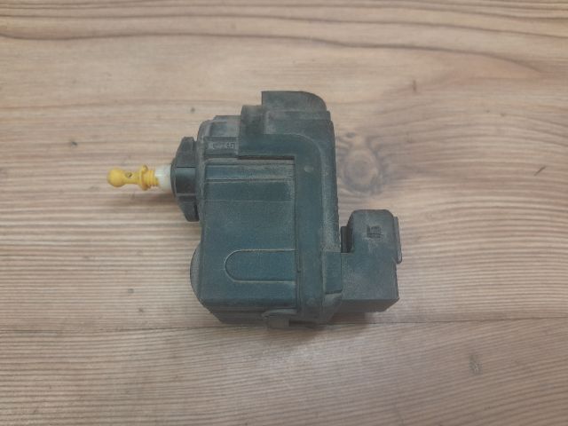 bontott FIAT BRAVO Fényszórómagasság Állító Motor Bal