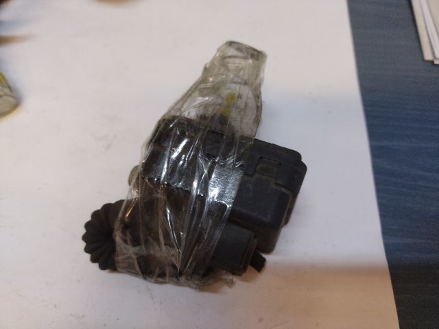 bontott FIAT BRAVO Fényszórómagasság Állító Motor (Pozíciófüggetlen)