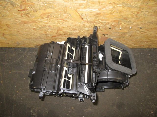 bontott FIAT BRAVO Fűtés Box