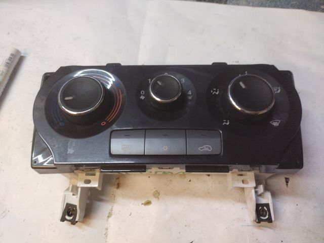 bontott FIAT BRAVO Fűtéskapcsoló (manuális klímás)