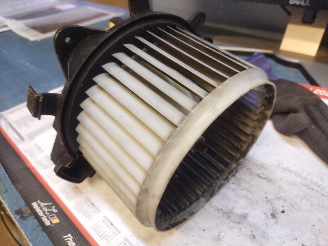 bontott FIAT BRAVO Fűtőmotor (Klímás)