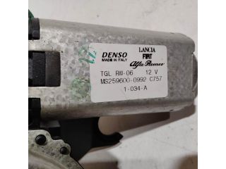 bontott FIAT BRAVO Hátsó Ablaktörlő Motor