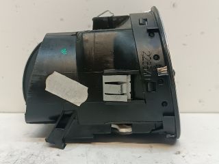 bontott FIAT BRAVO Hátsó középső Szellőző