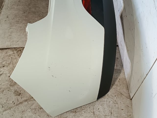 bontott FIAT BRAVO Hátsó Lökhárító (Részeivel)