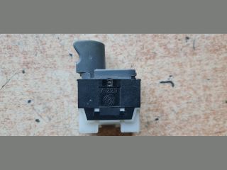 bontott FIAT BRAVO Jobb első Ablakemelő Kapcsoló