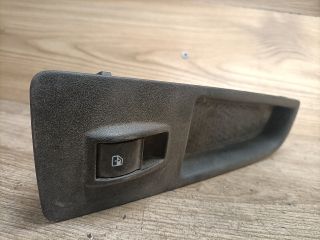 bontott FIAT BRAVO Jobb első Ablakemelő Kapcsoló