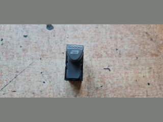 bontott FIAT BRAVO Jobb első Ablakemelő Kapcsoló