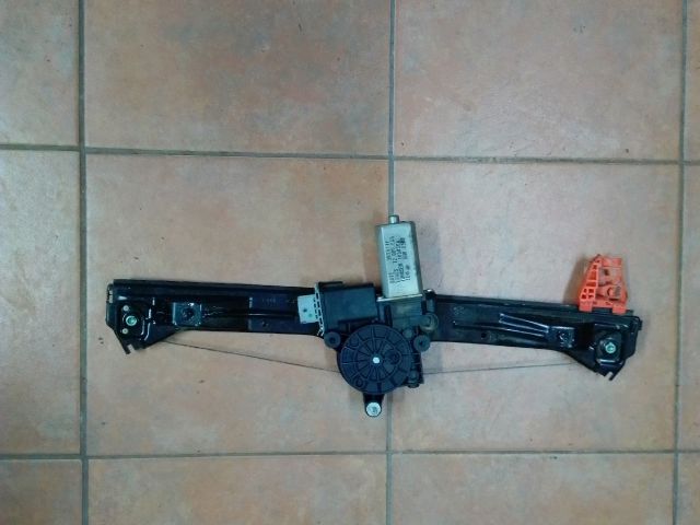 bontott FIAT BRAVO Jobb első Ablakemelő Szerkezet (Elektromos)