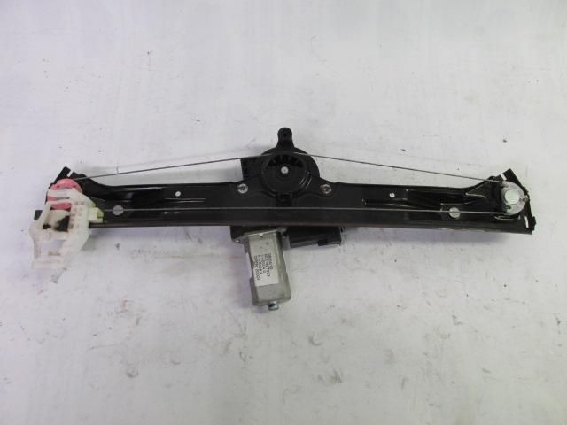 bontott FIAT BRAVO Jobb első Ablakemelő Szerkezet (Elektromos)