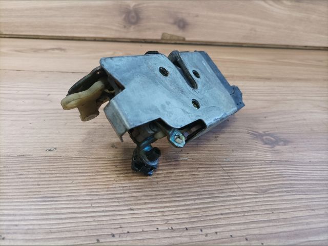 bontott FIAT BRAVO Jobb első Ajtózár