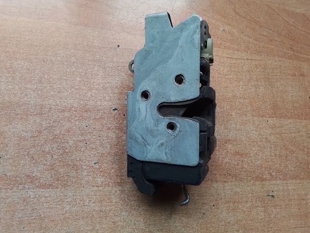 bontott FIAT BRAVO Jobb első Ajtózár