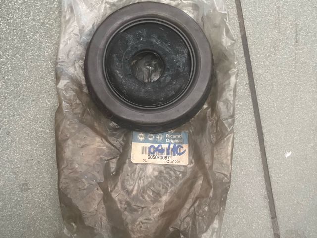 bontott FIAT BRAVO Jobb első Toronycsapágy