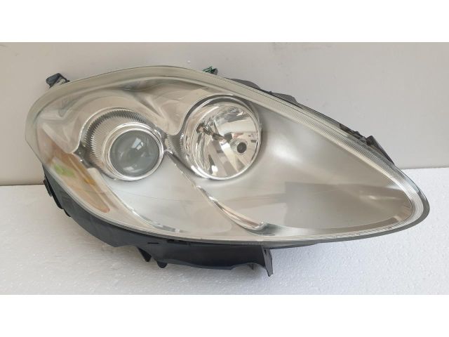 bontott FIAT BRAVO Jobb Fényszóró