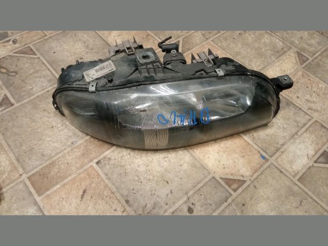 bontott FIAT BRAVO Jobb Fényszóró