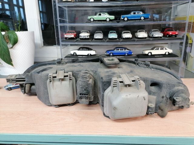 bontott FIAT BRAVO Jobb Fényszóró