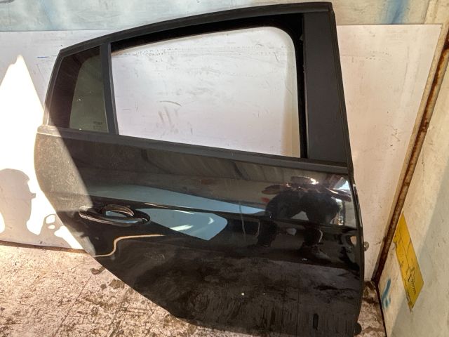 bontott FIAT BRAVO Jobb hátsó Ajtó (Üres lemez)