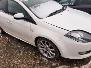 bontott FIAT BRAVO Jobb hátsó Ajtó (Üres lemez)